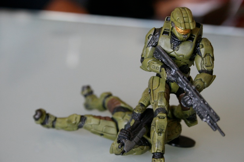 Illustration for article titled Todd McFarlane's Halo 3 Controllers Could Be Better